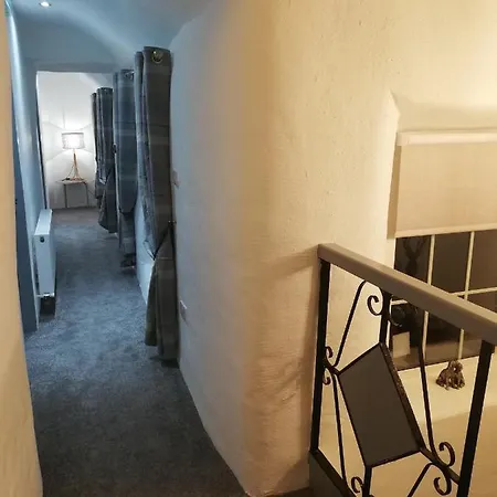 Penzion Ardhill House The Diamond, In The Heart Of Town , F94 C7x9 Ardara