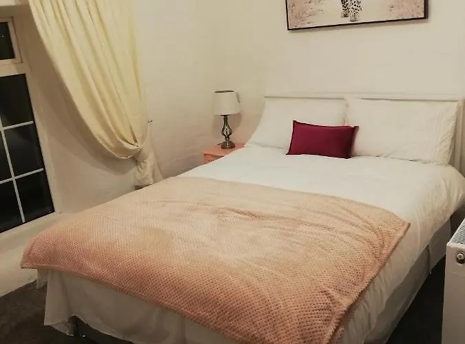 게스트하우스 Ardhill House The Diamond, In The Heart Of Town , F94 C7x9 아르다라