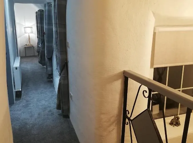 게스트하우스 Ardhill House The Diamond, In The Heart Of Town , F94 C7x9 아르다라