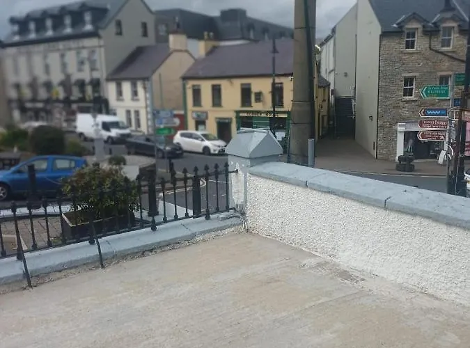 Ardhill House The Diamond, In The Heart Of Town , F94 C7x9 3*